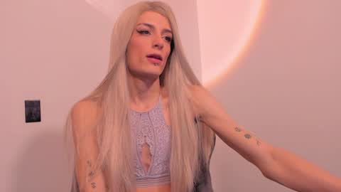 Snapshot of star_storm chatting on January 22, 2025, 5:05 am star_storm online show from January 22, 2025, 5:05 am