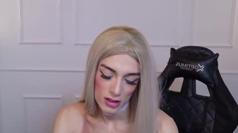 Snapshot of star_storm chatting on February 15, 2025, 10:44 am star_storm online show from February 15, 2025, 10:44 am