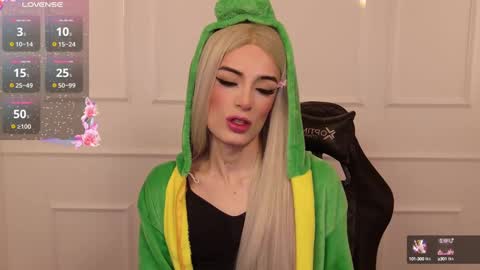 Snapshot of star_storm chatting on February 21, 2025, 11:44 am star_storm online show from February 21, 2025, 11:44 am