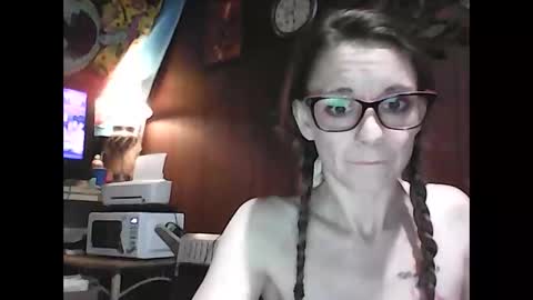 Snapshot of starbaby87 chatting on May 20, 2026, 7:47 am starbaby87 online show from May 20, 2026, 7:47 am