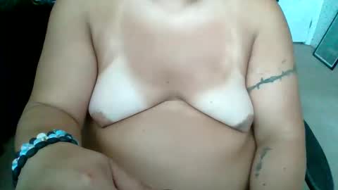 Snapshot of starella___saxxxton chatting on September 10, 2025, 10:21 pm starella___saxxxton online show from September 10, 2025, 10:21 pm