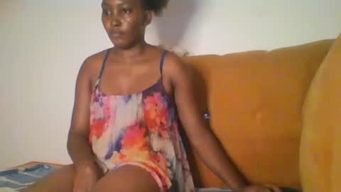 Snapshot of stargirl880271 chatting on January 23, 2025, 12:25 am isha online show from January 23, 2025, 12:25 am