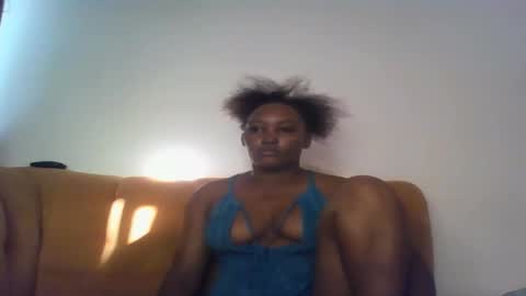 Snapshot of stargirl880271 chatting on October 20, 2025, 4:13 am isha online show from October 20, 2025, 4:13 am