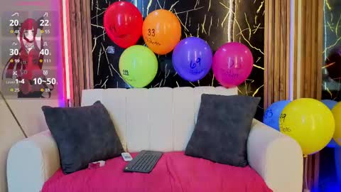 starlight_mature23_aws online show from March 1, 2026, 4:25 am