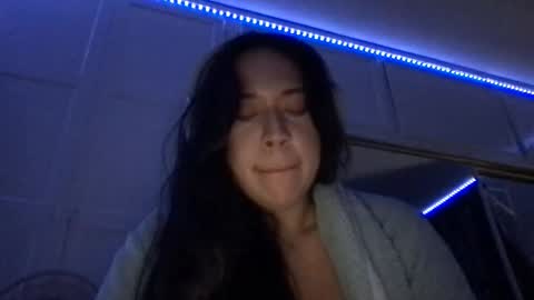 Snapshot of starlitdreams777 chatting on March 5, 2025, 8:32 am starlitdreams777 online show from March 5, 2025, 8:32 am