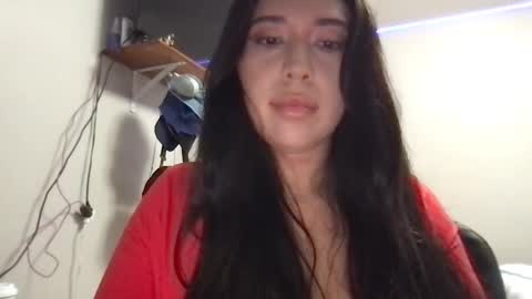 Snapshot of starlitdreams777 chatting on March 7, 2025, 2:46 am starlitdreams777 online show from March 7, 2025, 2:46 am