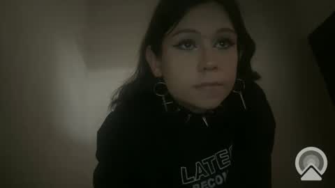 Snapshot of starmoonly chatting on February 10, 2025, 10:19 pm starmoonly online show from February 10, 2025, 10:19 pm