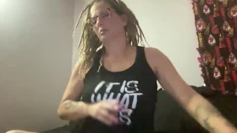 Snapshot of starrlane9999 chatting on December 8, 2024, 2:19 pm Starrlane9999 online show from December 8, 2024, 2:19 pm