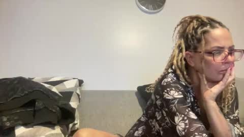 Snapshot of starrlane9999 chatting on December 13, 2024, 6:31 am Starrlane9999 online show from December 13, 2024, 6:31 am