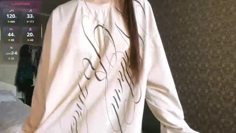 Snapshot of starrymira chatting on March 28, 2026, 3:28 am Alice online show from March 28, 2026, 3:28 am