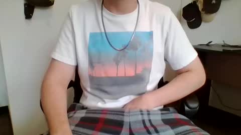 Snapshot of starsandgalaxies chatting on April 12, 2026, 8:36 pm starsandgalaxies online show from April 12, 2026, 8:36 pm