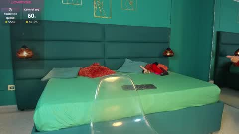 Snapshot of startwerk chatting on April 4, 2026, 12:13 pm Star Twerk online show from April 4, 2026, 12:13 pm