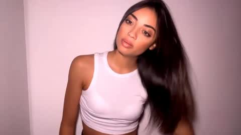 Snapshot of stasiakopiasz chatting on April 1, 2026, 1:41 pm Mia online show from April 1, 2026, 1:41 pm