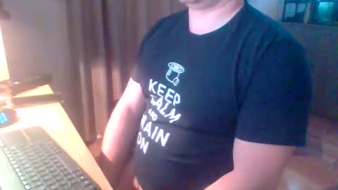 statusik123 online show from March 19, 2026, 3:43 am