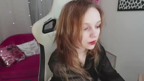 Snapshot of staymonica chatting on December 22, 2025, 12:46 pm MONICA online show from December 22, 2025, 12:46 pm