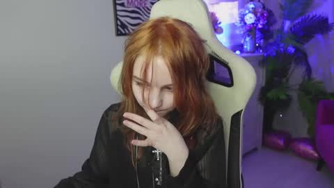 Snapshot of staymonica chatting on February 18, 2026, 1:18 pm MONICA online show from February 18, 2026, 1:18 pm