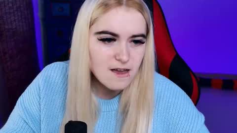 stef_nicks online show from November 1, 2025, 9:11 am