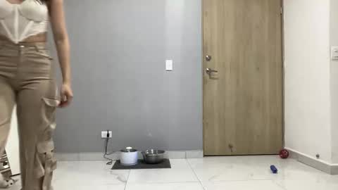 Stefa Gomez  online show from February 20, 2026, 12:18 am