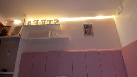 Stefa Gomez  online show from February 25, 2026, 1:54 pm