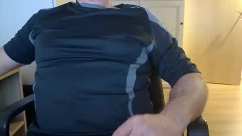 Stefan online show from November 9, 2025, 5:50 am