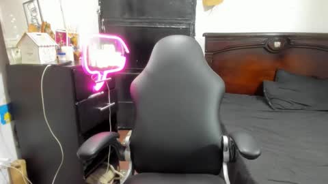 Snapshot of stefan_litleee chatting on February 27, 2026, 1:16 am julieth-cancer online show from February 27, 2026, 1:16 am