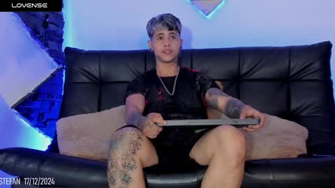 Snapshot of stefan_wonder_ chatting on December 17, 2024, 3:39 pm Wonder online show from December 17, 2024, 3:39 pm
