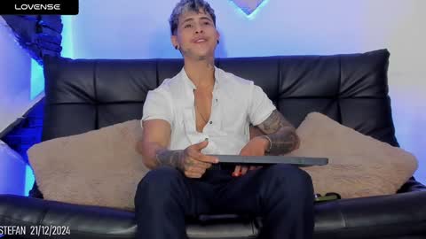 Snapshot of stefan_wonder_ chatting on December 21, 2024, 4:46 pm Wonder online show from December 21, 2024, 4:46 pm