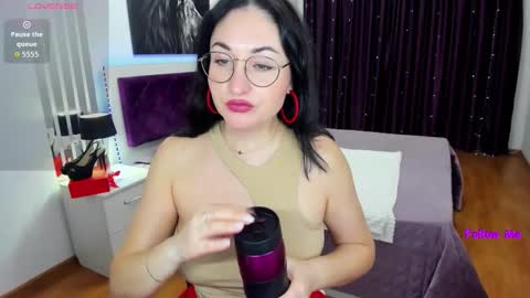 Snapshot of stefanawinter chatting on March 14, 2026, 10:32 am StefanaWinter online show from March 14, 2026, 10:32 am