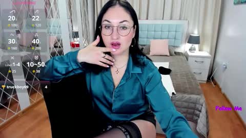 Snapshot of stefanawinter chatting on March 31, 2026, 5:41 am StefanaWinter online show from March 31, 2026, 5:41 am