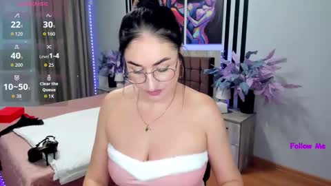 Snapshot of stefanawinter chatting on April 12, 2026, 11:26 am StefanaWinter online show from April 12, 2026, 11:26 am