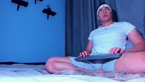 Stefann Salvatore online show from February 9, 2025, 4:57 am