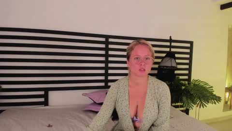 Snapshot of stefannny_ chatting on January 14, 2025, 3:36 pm Stefanny online show from January 14, 2025, 3:36 pm