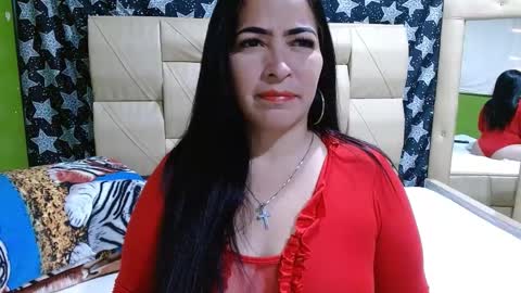 Snapshot of stefanny_taylor chatting on February 5, 2026, 4:00 pm Stefanny online show from February 5, 2026, 4:00 pm