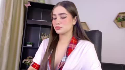 Snapshot of stefannycipriani_ chatting on May 3, 2026, 2:34 pm stefannycipriani_ online show from May 3, 2026, 2:34 pm