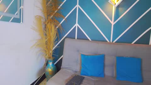 Stefano online show from December 4, 2025, 12:36 pm