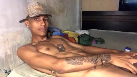 stefanws_90 online show from October 7, 2025, 2:03 pm