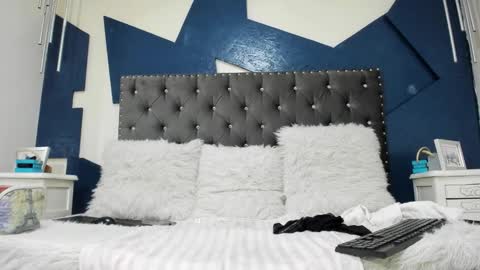 Stefany  online show from November 27, 2025, 3:03 pm