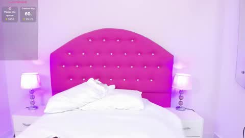 Stefany Gomez  online show from December 17, 2025, 4:07 am