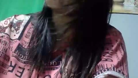 Snapshot of steffani_love chatting on October 8, 2025, 3:31 pm steffani_love online show from October 8, 2025, 3:31 pm