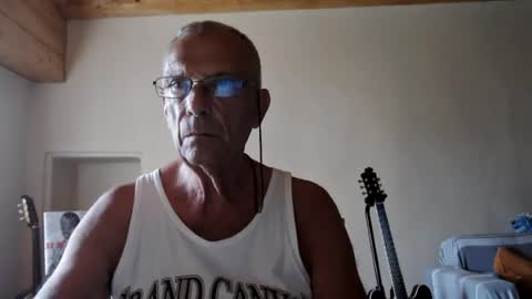 Snapshot of stefi444466 chatting on July 19, 2026, 3:38 pm stefi444466 online show from July 19, 2026, 3:38 pm