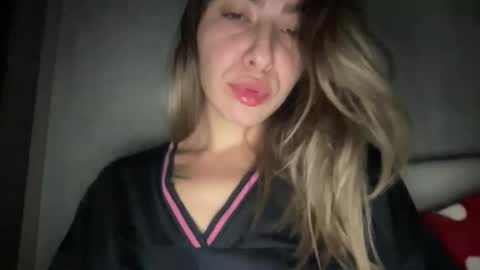 Snapshot of stefy_glow chatting on November 29, 2025, 11:30 pm stefy_glow online show from November 29, 2025, 11:30 pm