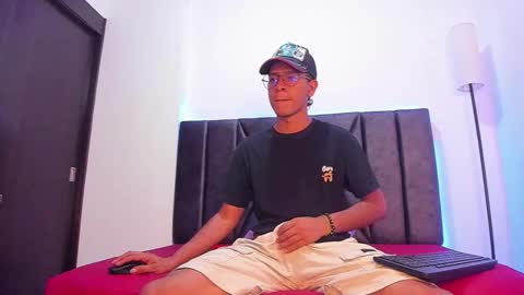 Drake online show from February 10, 2026, 1:37 pm