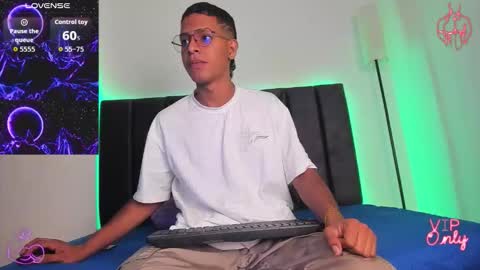 Drake online show from February 15, 2026, 1:41 pm