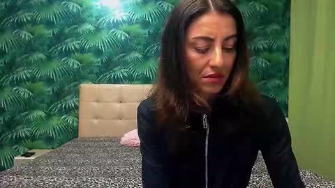 Snapshot of stella_john chatting on January 10, 2025, 5:26 am Stella John online show from January 10, 2025, 5:26 am