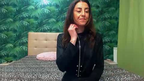 Snapshot of stella_john chatting on January 21, 2025, 7:15 am Stella John online show from January 21, 2025, 7:15 am