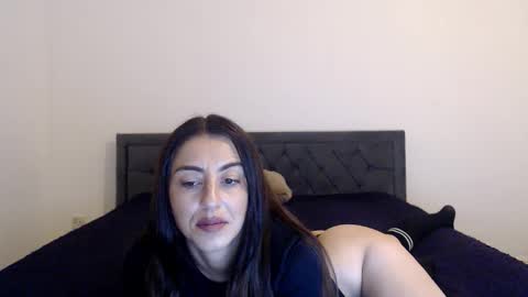 Snapshot of stella_john chatting on October 2, 2025, 6:09 am Stella John online show from October 2, 2025, 6:09 am