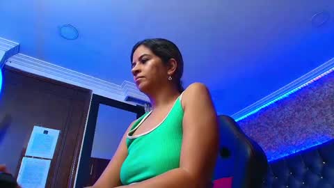 Snapshot of stella_xue chatting on September 27, 2025, 9:42 pm Estella online show from September 27, 2025, 9:42 pm