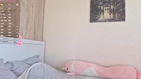 Snapshot of stellafalt chatting on November 5, 2025, 8:14 am Stella online show from November 5, 2025, 8:14 am