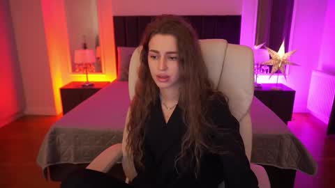 Snapshot of stellahoneywell chatting on December 14, 2025, 2:11 pm stellahoneywell online show from December 14, 2025, 2:11 pm