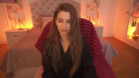 Snapshot of stellahoneywell chatting on December 16, 2025, 2:33 pm stellahoneywell online show from December 16, 2025, 2:33 pm